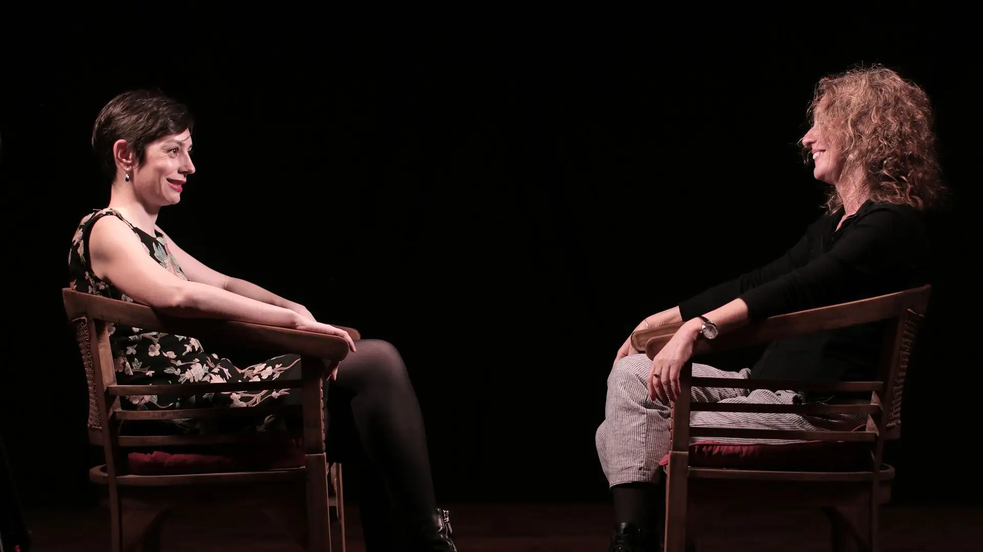 Mercedes Álvarez y Laura Hana.