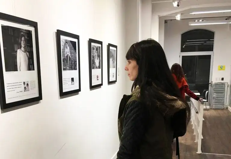 Universos Literarios Muestra Fotográfica en Casa de la Lectura (Lavalleja 924 / Villa Crespo). Fotografías de Magdalena Siedlecki y Pablo José Rey.